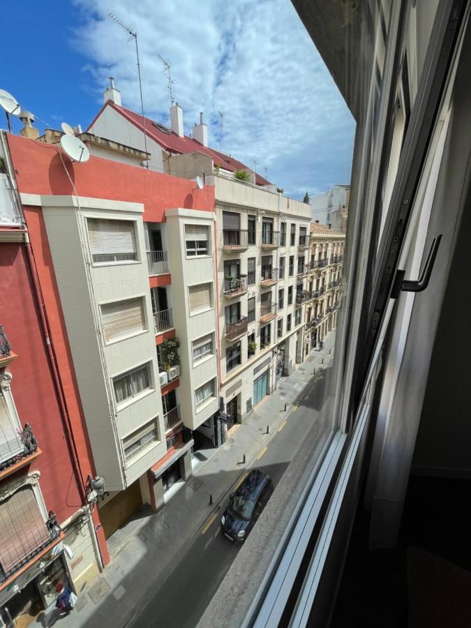 Apartamentos Sevilla Валенсия Экстерьер фото